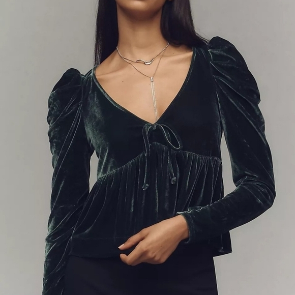 NWT Anthropologie Green Velvet Babydool Top Size Medium - Picture 1 of 9